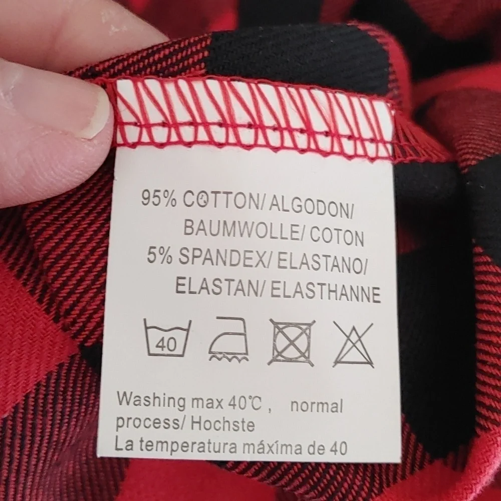 🍁NWT Women's Red & Black Plaid Button Down Shirt - Picture 7 of 7
